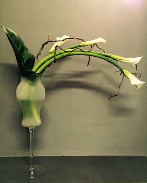 Fleuriste haut de gamme pour decorer une salle de reception de mariage à Marseille