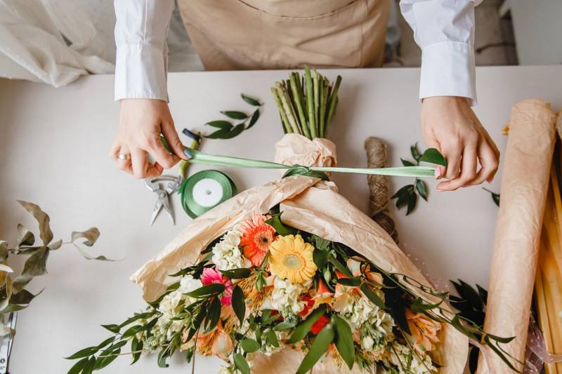 Meilleur artisan fleuriste pour les composition de fleurs pour un mariage champêtre à cassis